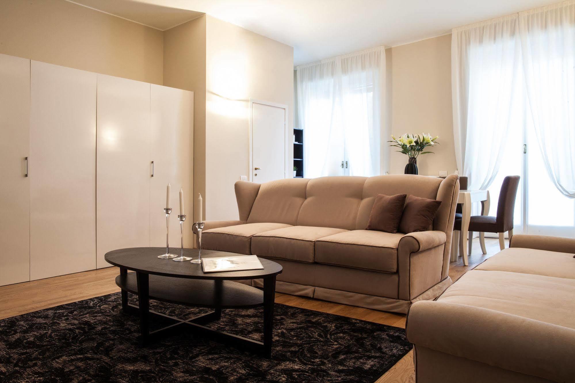 Milan Royal Suites מראה חיצוני תמונה