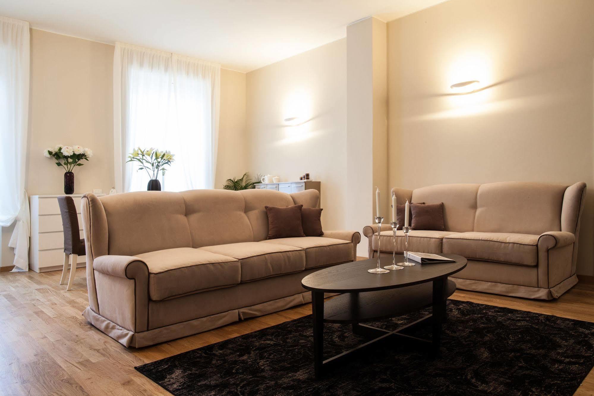 Milan Royal Suites מראה חיצוני תמונה