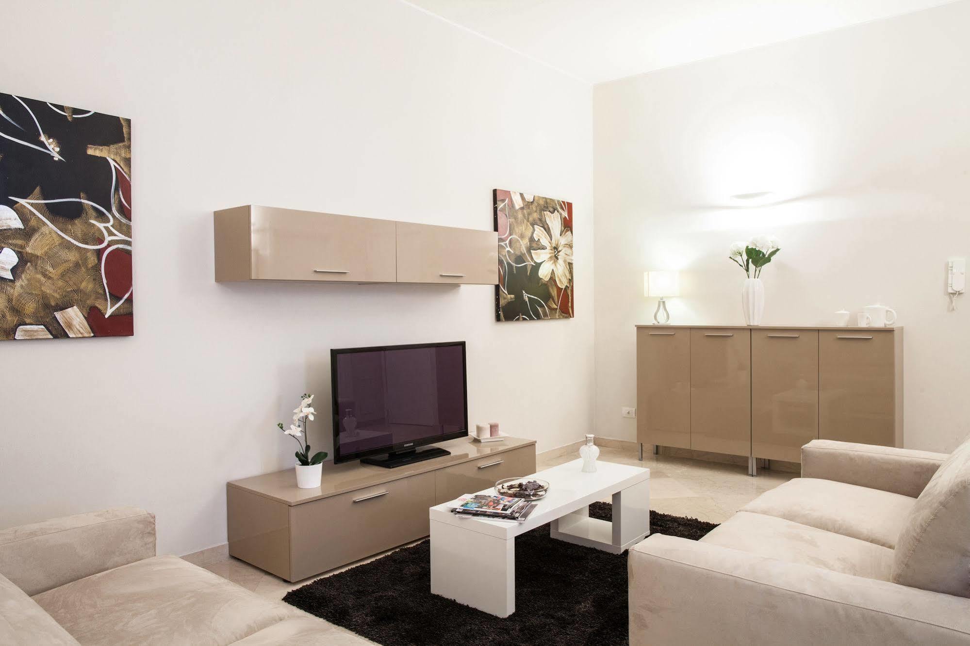 Milan Royal Suites מראה חיצוני תמונה