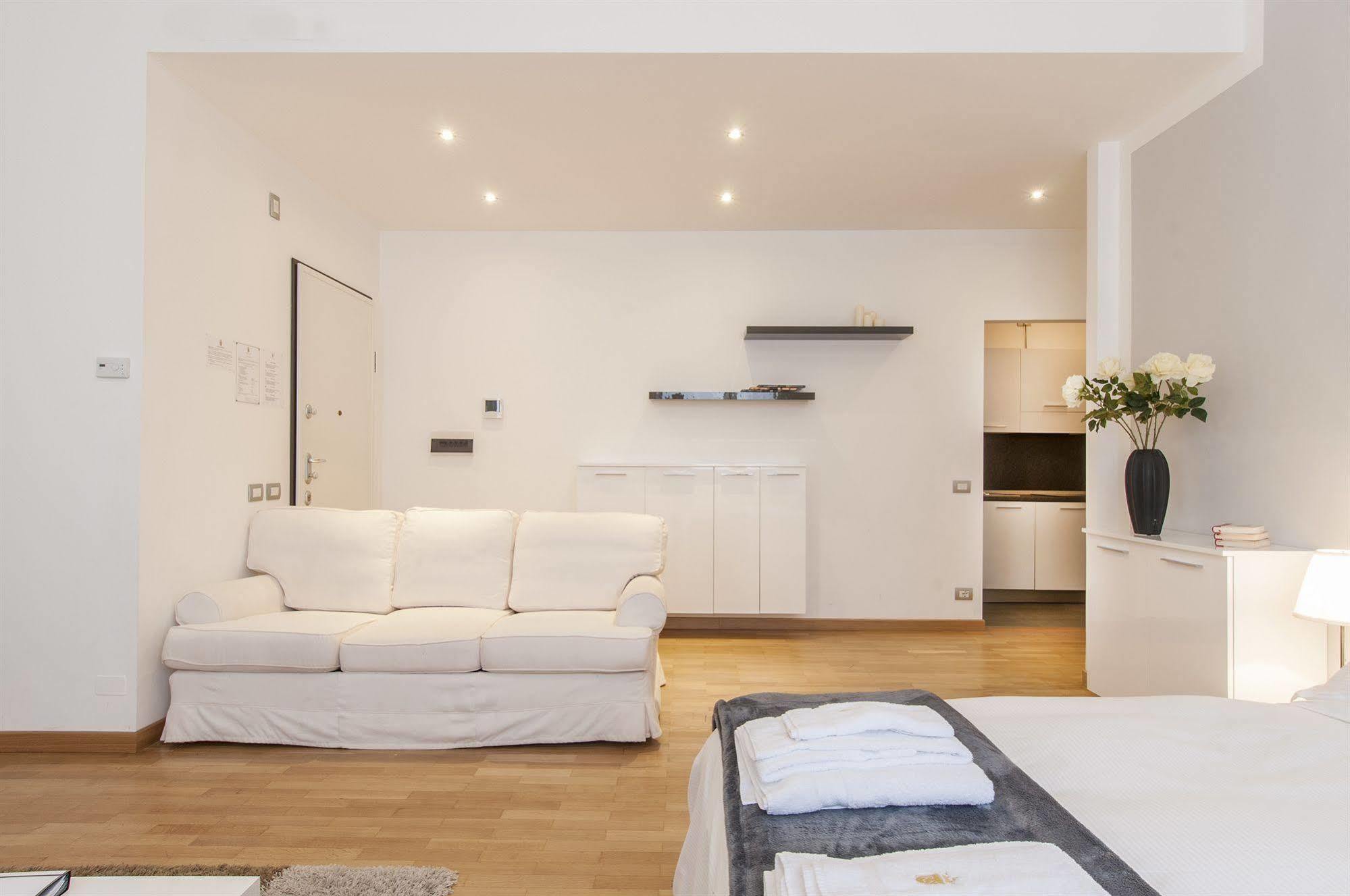 Milan Royal Suites מראה חיצוני תמונה