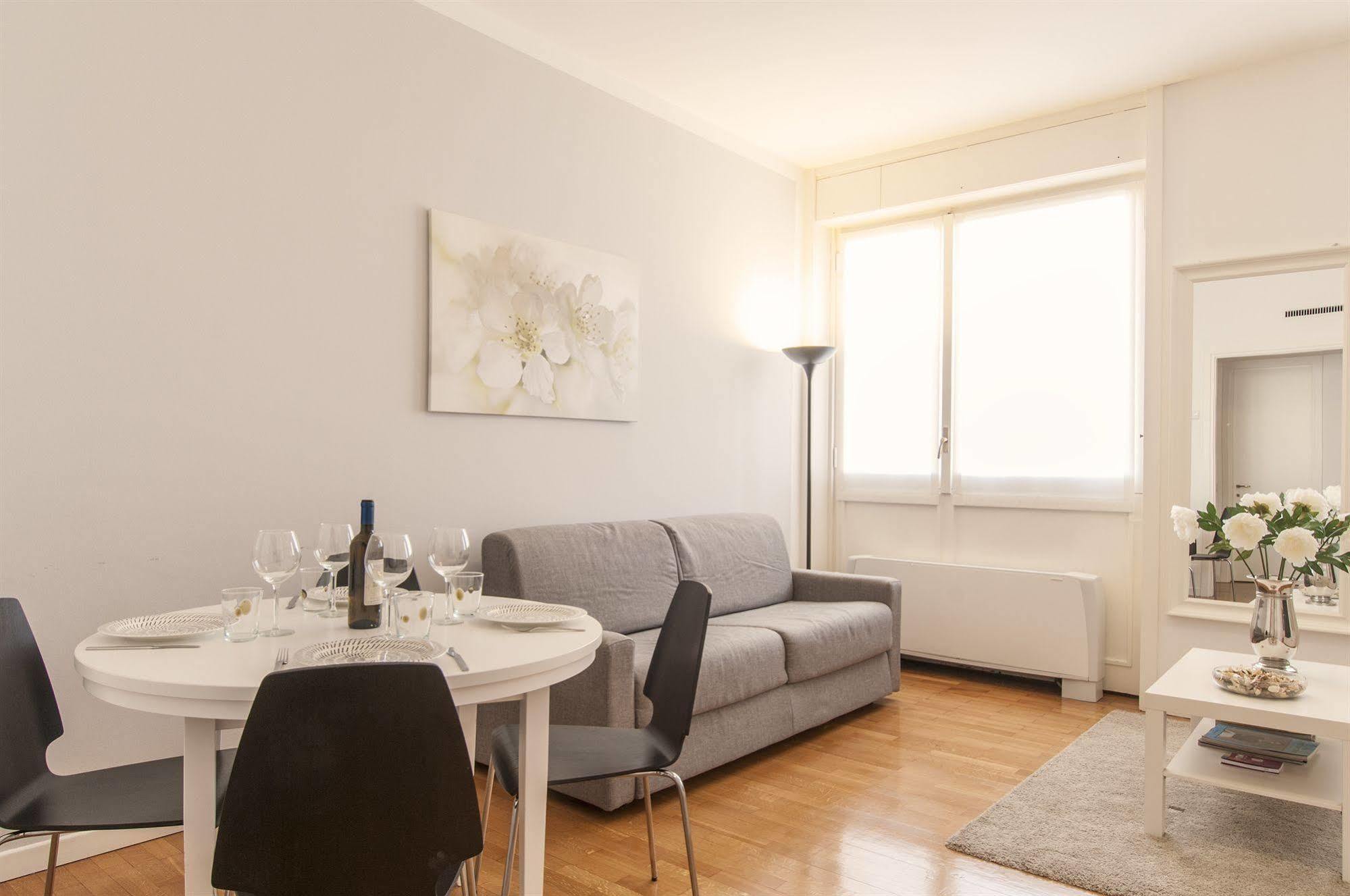 Milan Royal Suites מראה חיצוני תמונה