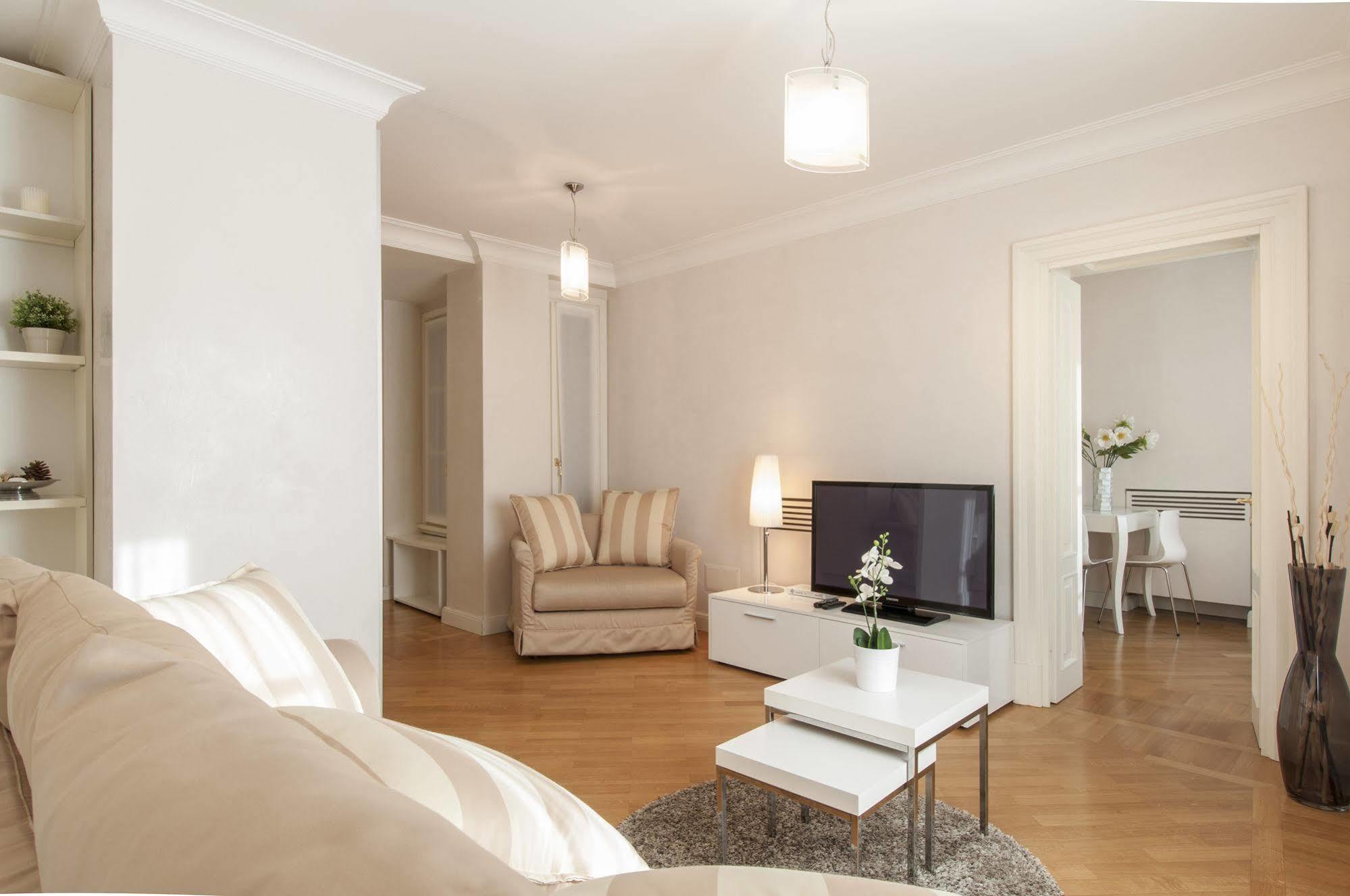 Milan Royal Suites מראה חיצוני תמונה