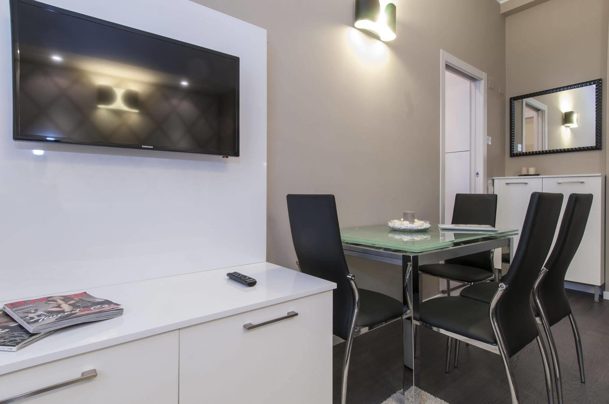 Milan Royal Suites מראה חיצוני תמונה